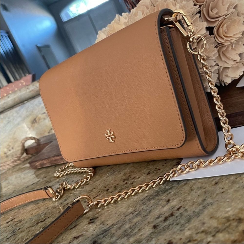 SOLD.   Tory Burch chain wallet / crossbody - Picture 6 of 10